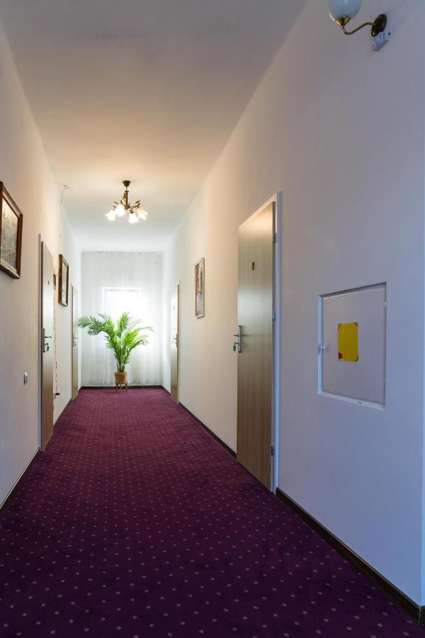 Milusia Muszyna Hotel Exterior photo